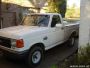 Ford F-100 4x2 en Pilar