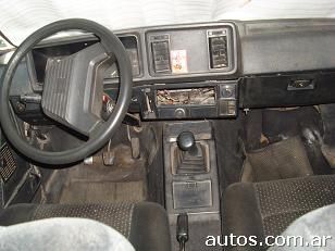 Chevrolet Chevette 4 puertas 1.6 en Pilar 3