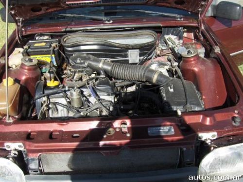 Ford Escort LX 1.6 en Villa Regina 3