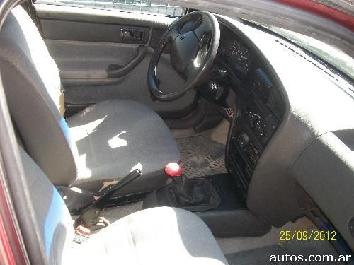 Volkswagen Pointer naftero con gnc en San Patricio del Cha�ar 3