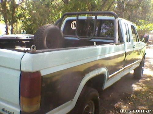 Ford F-250 v8 diesel en La Plata 3