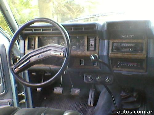 Ford F-250 v8 diesel en La Plata 4