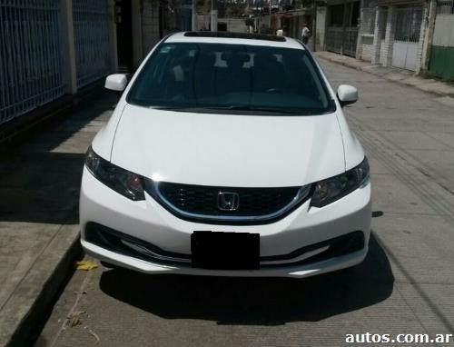 Honda Civic 1.8 LXS MT en Rosario 1