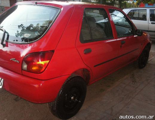 ARS  | Ford Fiesta 2000 (con fotos!) en Lomas de Zamora, aï¿½o 2000,  Diesel